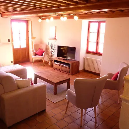 Holiday home Gite De T-reve *