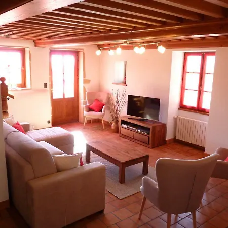 Holiday home Gite De T-reve *